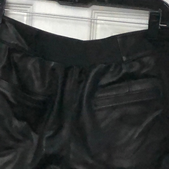 Rebecca Minkoff leather short pants - Picture 5 of 8
